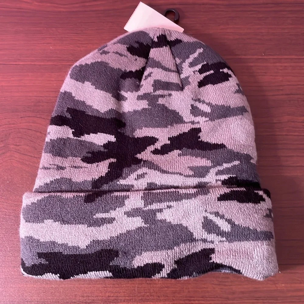 Aeropostale beanie - Picture 2 of 3